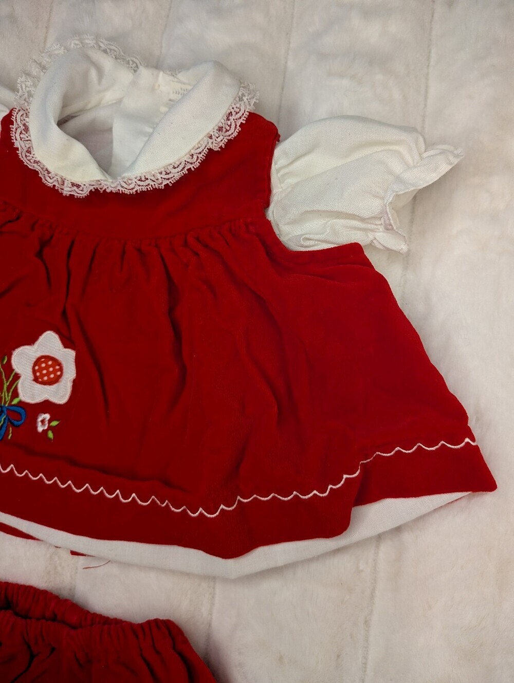 Vtg 1980s Floral Embroidered 2 Piece Infant Set - Picture 4 of 11